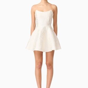 Elliatt Strapless Cream Dress